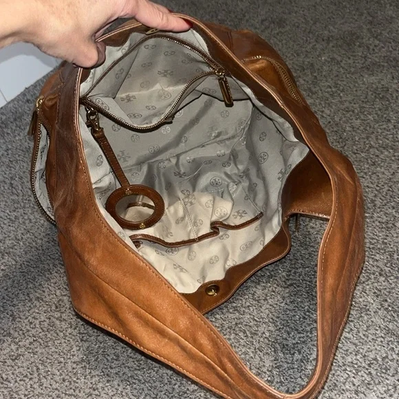 Tory Burch leather handbag - Picture 3 of 7